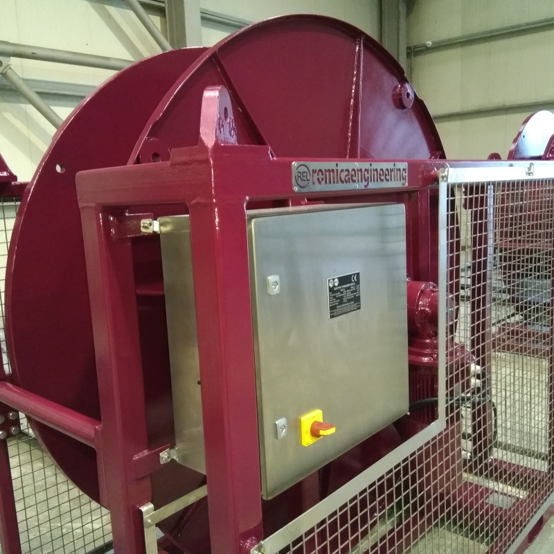 ARRAY WINCHES